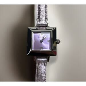 Rare Find Vintage Coach Pink Chrystie Women's Genuine leather Watch 14100026